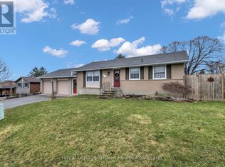 107 Elmwood Cres, Woodstock, ON