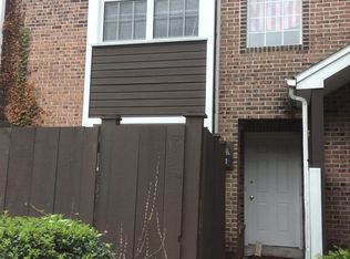 17 Gulf Stream Dr, Reading, PA 19607