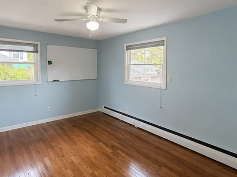 56 Telford Ave — Photo 9