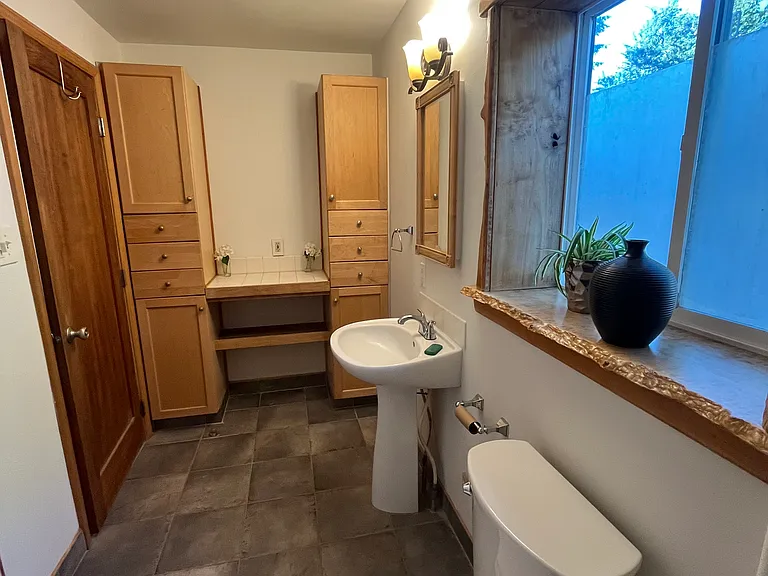 143 Tatum Ln — Photo 9