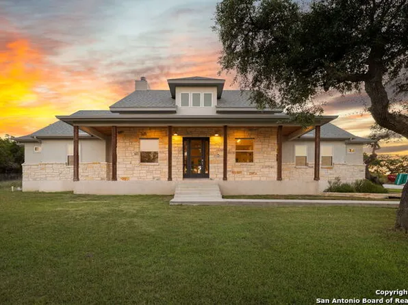 190 RESTLESS WIND, Spring Branch, TX 78070