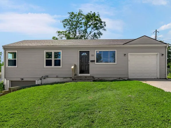 116 N Peck Dr, Independence, MO 64056