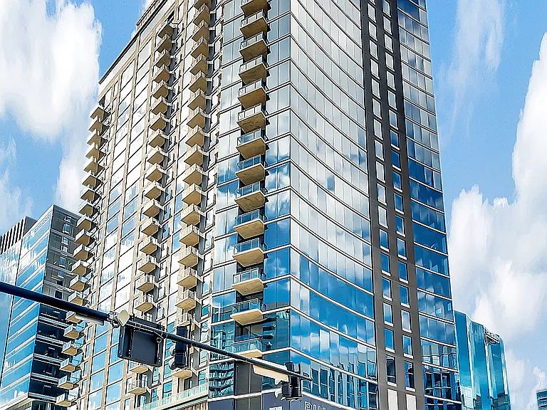 1212 Demonbreun Street / The Pullman