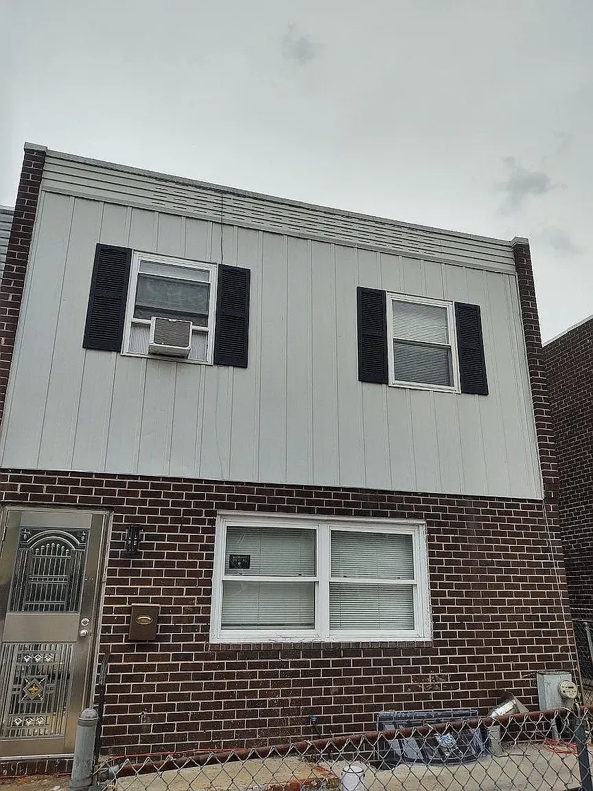 7 bed, 1464 sqft, $595 — Photo 1
