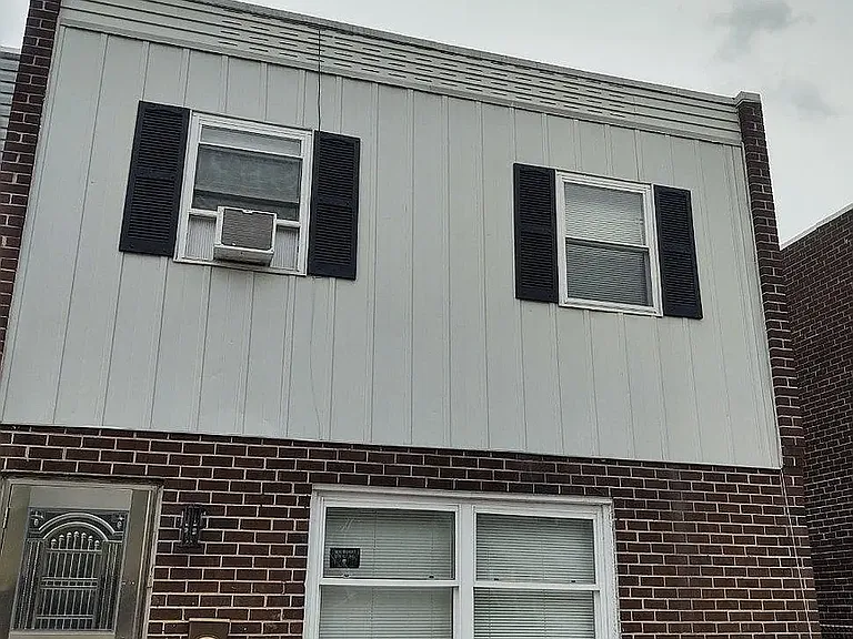 2129 N Marvine St — Photo 1