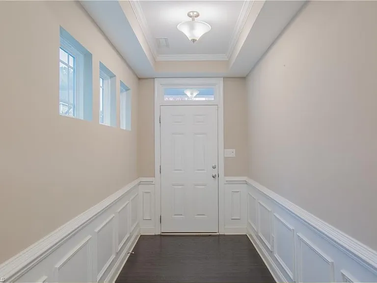 218 Crane Creek Way — Photo 8