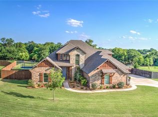 10311 Meadow Ridge Rd, Edmond, OK 73025
