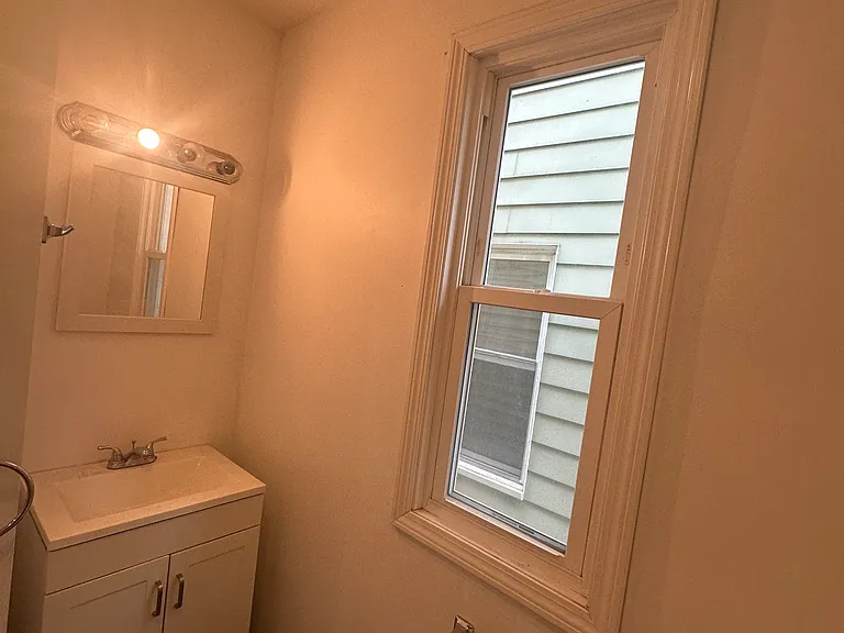 135 James St #2 — Photo 9