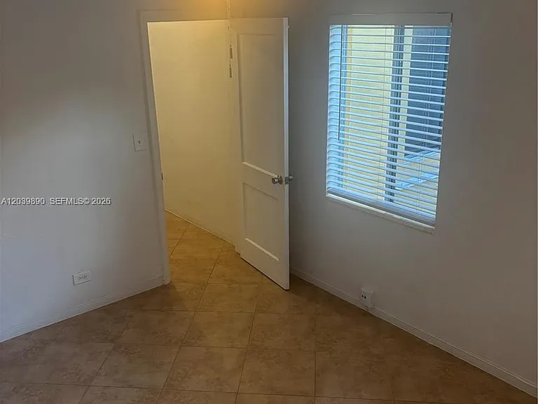 719 NE 16th Ave #719B — Photo 18