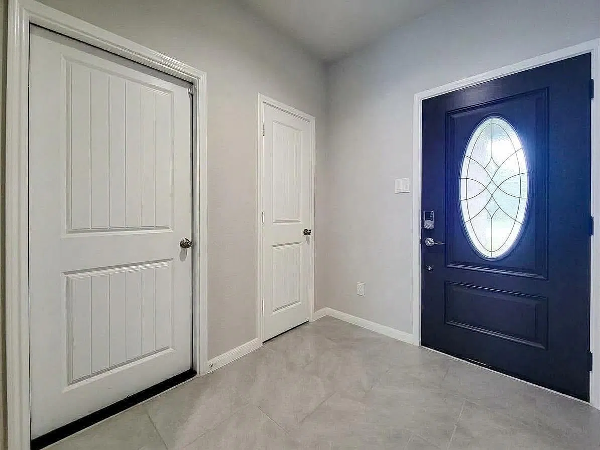 3 bed, 2.0 bath, 1594 sqft, $2,100 — Photo 4