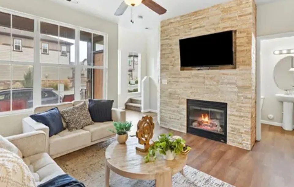 6281 Andersen Mill Hts