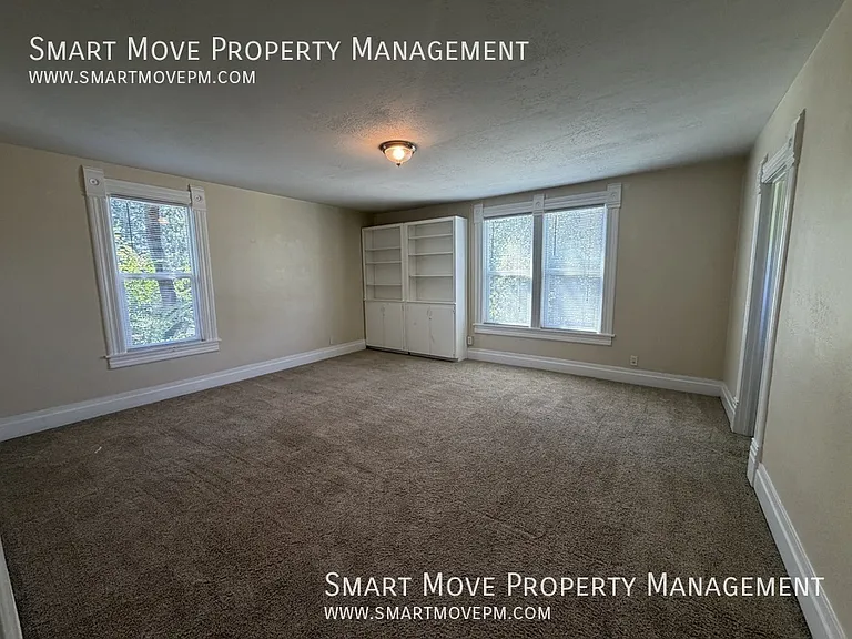 2920 W Jefferson St — Photo 15