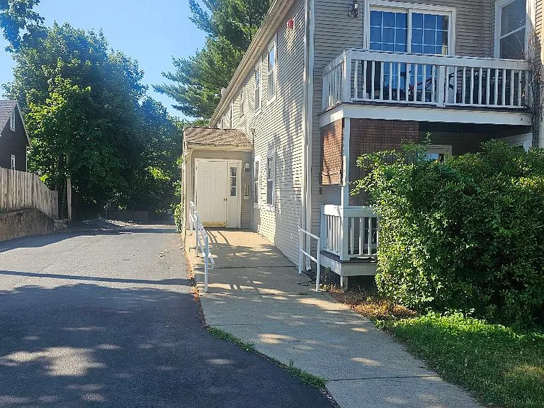 22 State St #4 — Photo 1