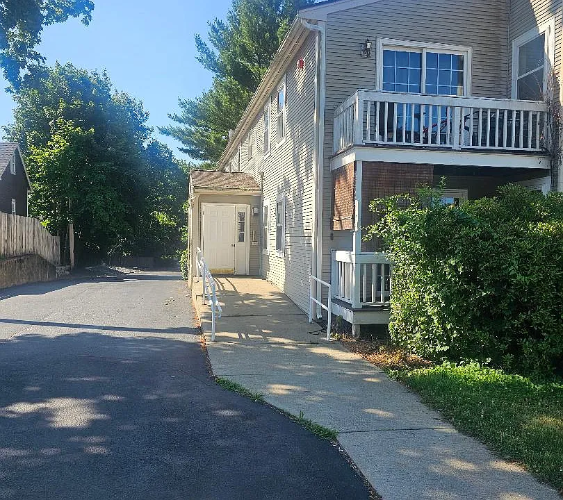 22 State St #5