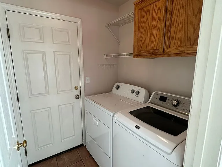 2935 S Aspen St — Photo 6