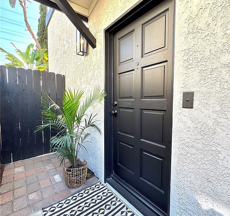 1st image of 2618 Carnegie Ln #B