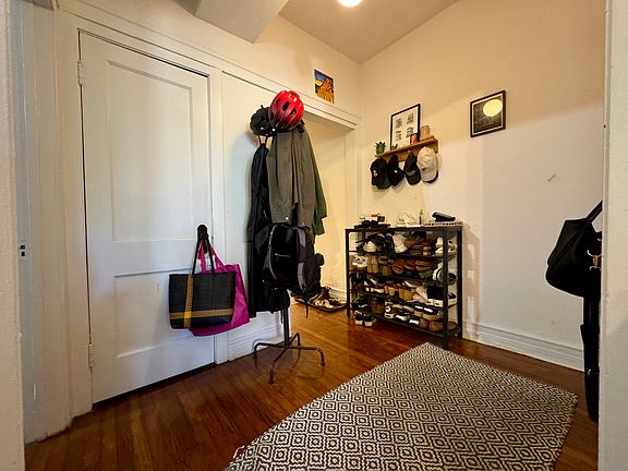 4th image of 1459 W Winnemac Ave #1