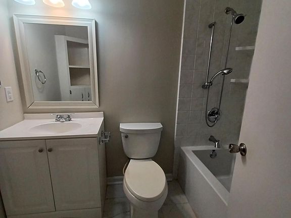 4th image of 3211 Ronda Drive