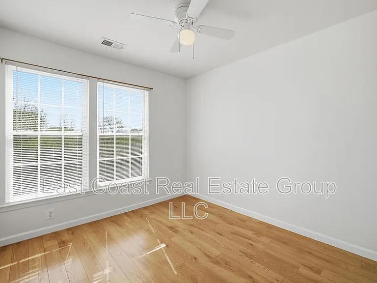 1247 Mare St — Photo 30