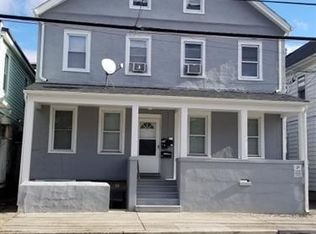 42 Thompson St, Raritan, NJ 08869