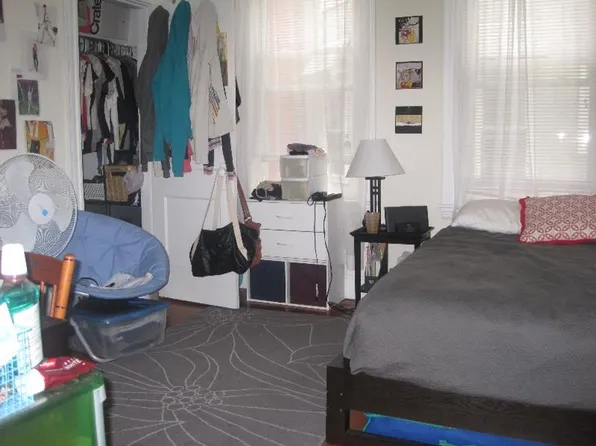 202 Rawson Rd #D1, Brookline, MA 02445
