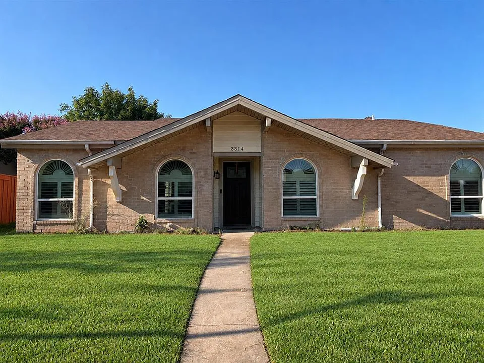 3314 Ivanhoe Ln
