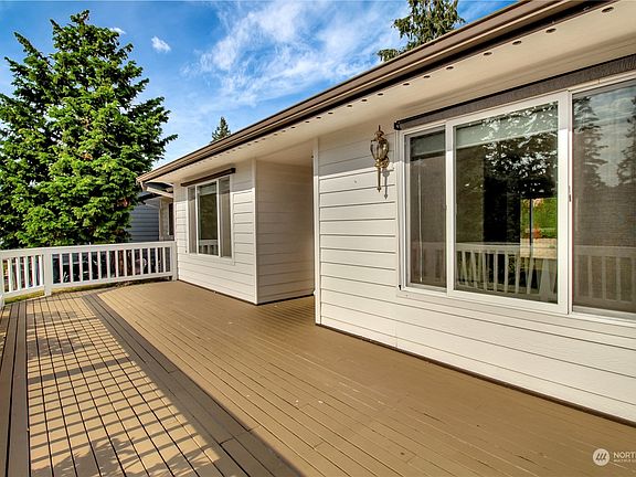 4th image of 302 Camaloch Drive