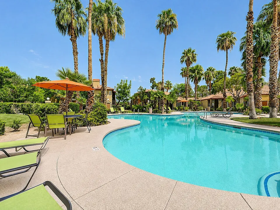 Mariposa Flats Apartments