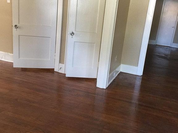 2nd image of 829 Garland St