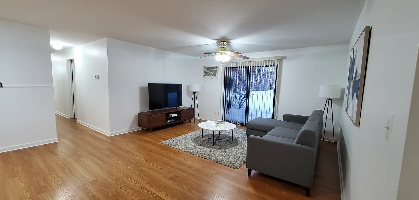 3 bed, 1250 sqft, $1,895 — Photo 2