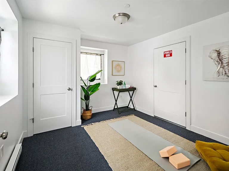9 Cedar St #1 — Photo 10