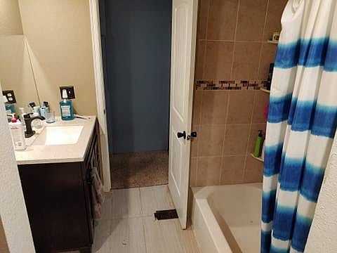 5th image of 11515 NE 71st St Unit 50