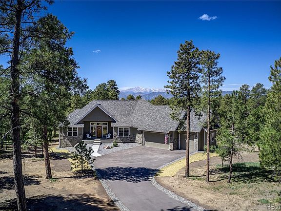 3rd image of 17170 Colonial Park Dr