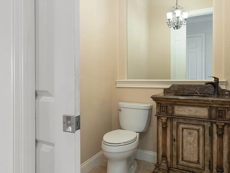 262 Yacht Harbor Dr — Photo 7