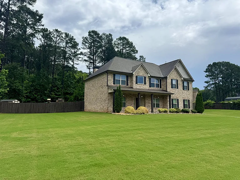 139 Fishers Mill Dr — Photo 2