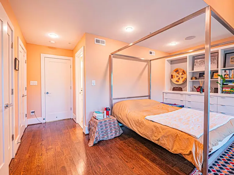 1682 Irving St NW #4 — Photo 8