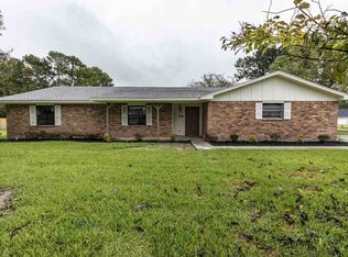 176 Poinsettia St, Bridge City, TX 77611