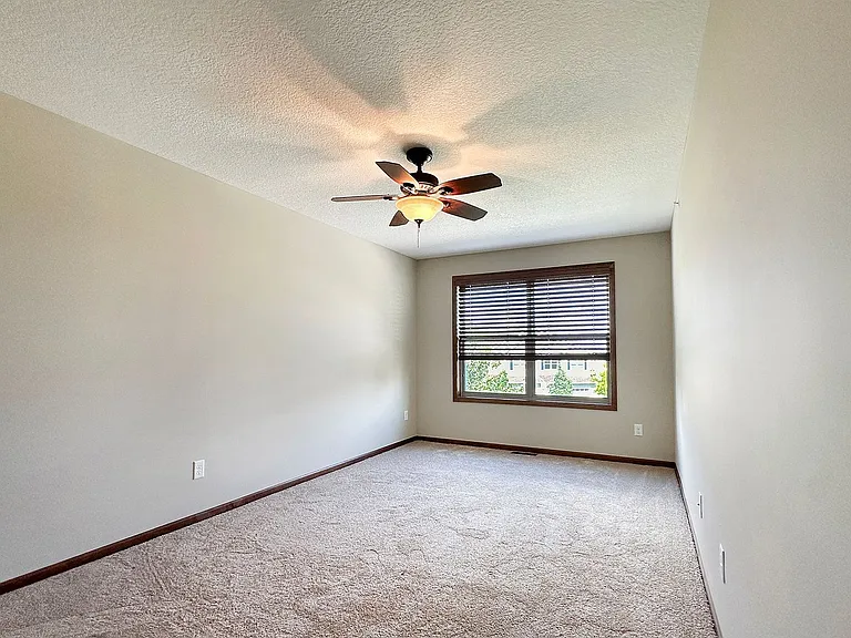 9496 Declaration Dr — Photo 12