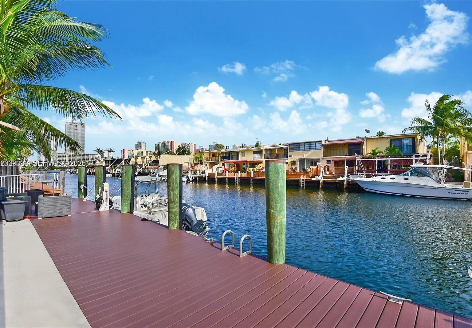 Shoreline Condo — Photo 1