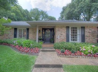 3825 Harlanwood Dr, Fort Worth, TX 76109