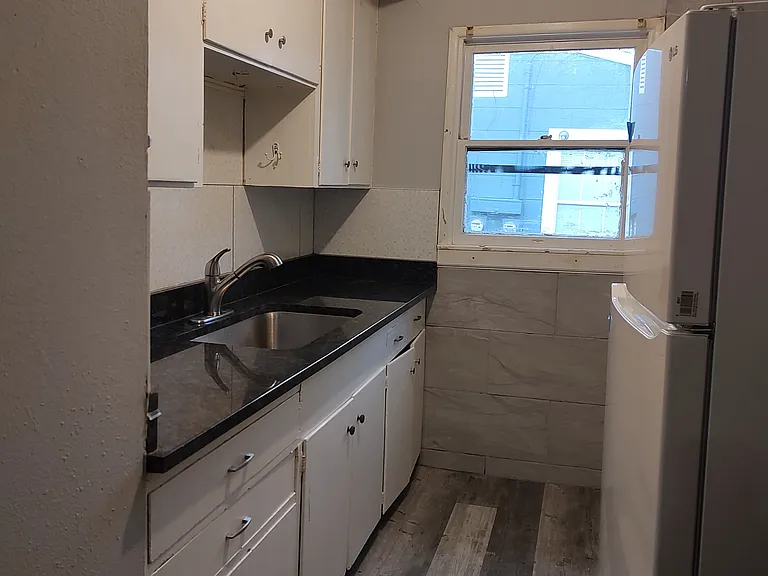 2453 Cincinnati Ave — Photo 3