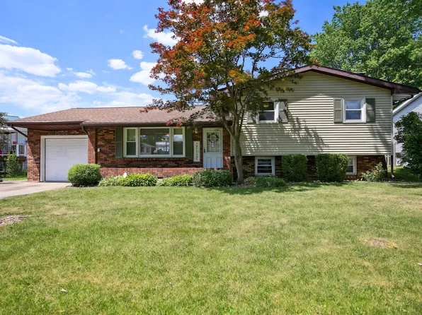1607 Carolina Dr, Rantoul, IL 61866