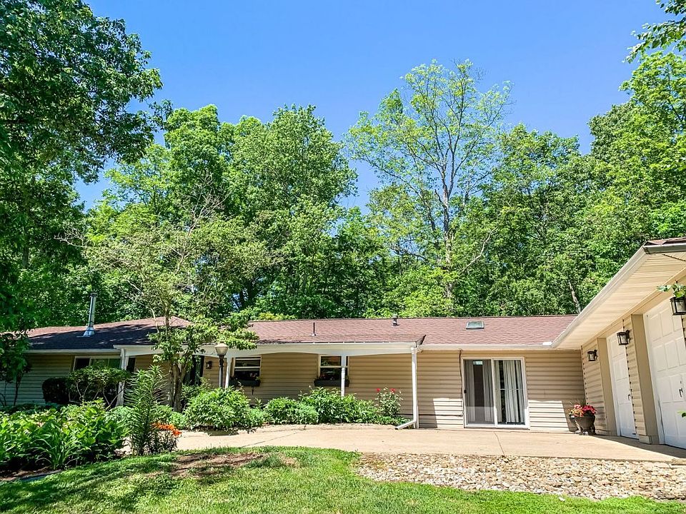 1st image of 7171 Beechwood Dr