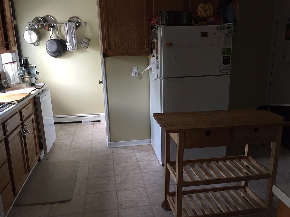 2nd image of 1010 Stafford St