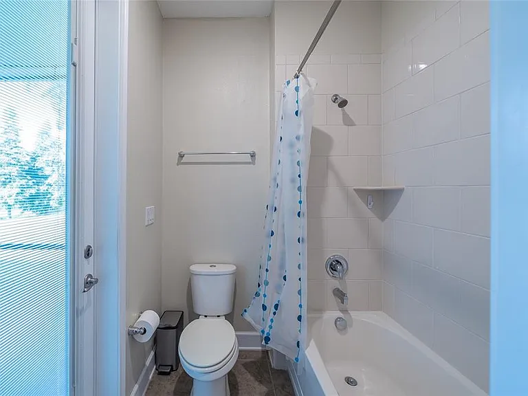 5409 Camberwell Ln — Photo 45