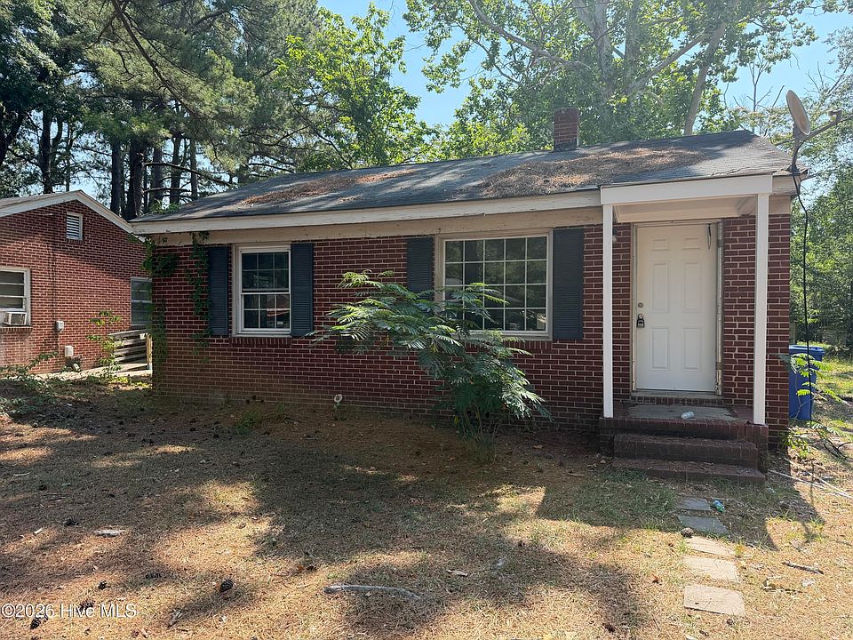 1st image of 305 Dewey Street SW