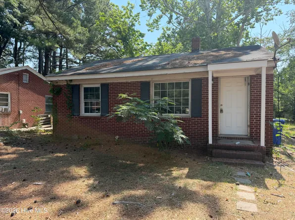305 Dewey Street SW, Wilson, NC 27893