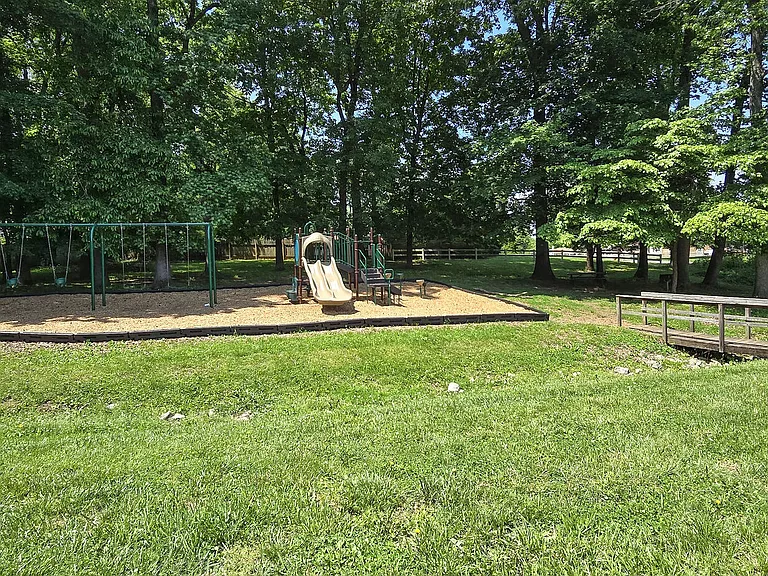 Northwoods Apartments — Photo 26