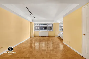 Sold by Coldwell Banker Warburg