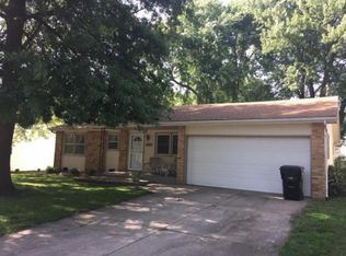 2247 E Livingston St, Springfield, MO 65803